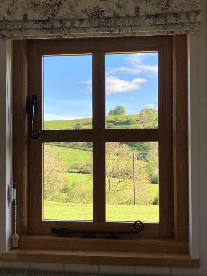 The Snug At Coed Y Gaer Villa Oswestry Kültér fotó